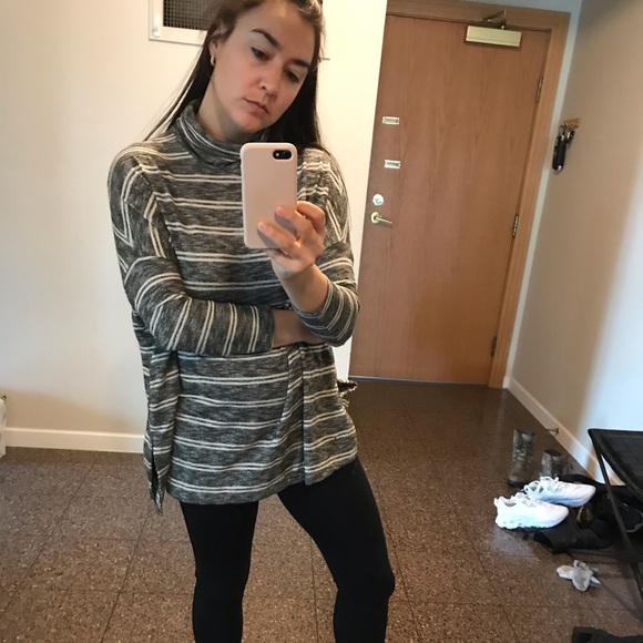 Striped turtleneck tunic sweater - Picture 4 of 5